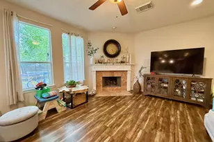 50 N Spinning Wheel Cir, The Woodlands, TX 77382 - Photo 5