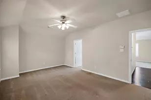 50 N Spinning Wheel Cir, The Woodlands, TX 77382 - Photo 19