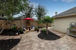 2107 Lakeway Dr, League City, TX 77573 - Photo 3