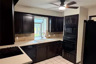27014 S Pyeatt Ln, Conroe, TX 77385 - Photo 3