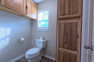 3067 County Rd 580, West Columbia, TX 77486 - Photo 11