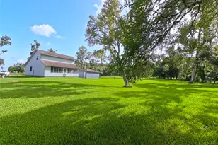 3067 County Rd 580, West Columbia, TX 77486 - Photo 25