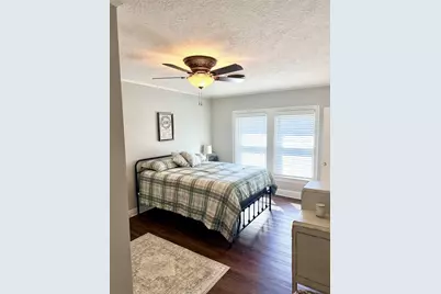 216 S William Barnett Avenue, Cleveland, TX 77327 - Photo 15