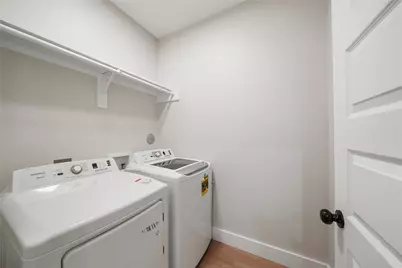 402 E 37th Street #B, Houston, TX 77018 - Photo 7