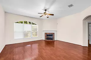 9502 Bending Willow Ln, Houston, TX 77064 - Photo 3