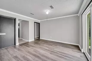 10902 Jutland Rd, Houston, TX 77048 - Photo 3