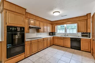 100 N Mattson St, West Columbia, TX 77486 - Photo 7