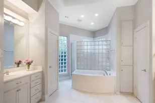 2 Day Lily Pl, The Woodlands, TX 77381 - Photo 21