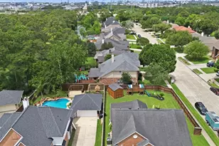 1303 Windleaf Dr, La Porte, TX 77571 - Photo 39