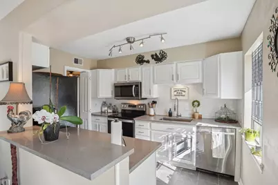 6355 Del Monte Drive #64, Houston, TX 77057 - Photo 11