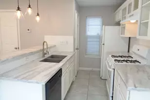 1320 Cleveland St, Houston, TX 77019 - Photo 9