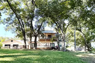 9030 River Rd, New Braunfels, TX 78132 - Photo 5