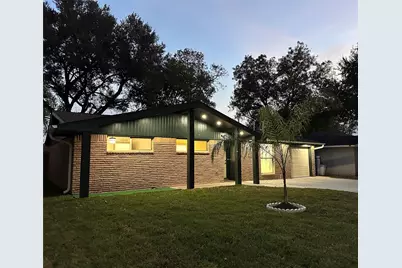 5803 E Greencraig Drive E, Houston, TX 77035 - Photo 3