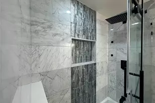 5803 E Greencraig Dr E, Houston, TX 77035 - Photo 21