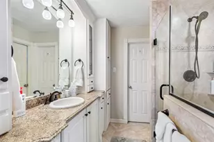 7 Summit Lake Dr, Kingwood, TX 77339 - Photo 27