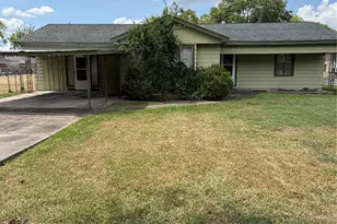 9422 Coffee St, Houston, TX 77033 - Photo 1
