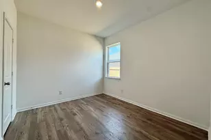 8823 New Jade Dr, Iowa Colony, TX 77583 - Photo 9