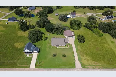 155 Horse Shoe Trail, Angleton, TX 77515 - Photo 41