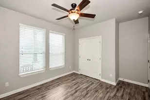 155 Horse Shoe Trail, Angleton, TX 77515 - Photo 27