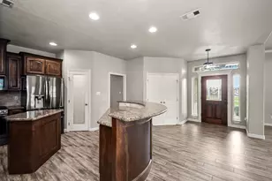 155 Horse Shoe Trail, Angleton, TX 77515 - Photo 9