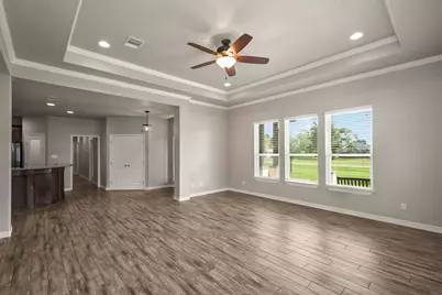 155 Horse Shoe Trail, Angleton, TX 77515 - Photo 13