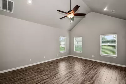 155 Horse Shoe Trail, Angleton, TX 77515 - Photo 19