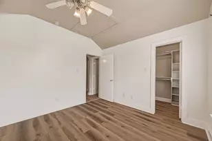 5941 S Loop E, Houston, TX 77033 - Photo 5
