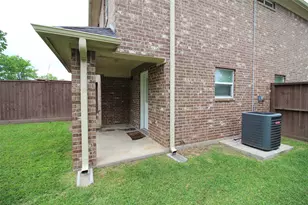 6610 Loma Vista St, Houston, TX 77085 - Photo 15