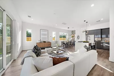 4213 Nichols Street #B, Houston, TX 77020 - Photo 9