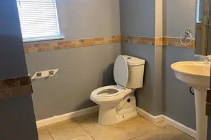 5923 Lattimer Dr, Houston, TX 77035 - Photo 31