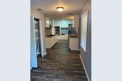 5923 Lattimer Drive, Houston, TX 77035 - Photo 5