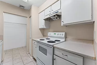 9327 Pagewood Lane, Houston, TX 77063 - Photo 5
