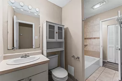 9327 Pagewood Lane, Houston, TX 77063 - Photo 15