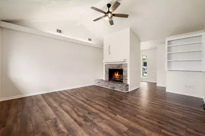 806 S Hyannis Port Street, Crosby, TX 77532 - Photo 9