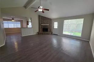 2777 Forest Point Dr, League City, TX 77573 - Photo 3