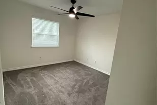 2318 Aprilmont Dr, Sugar Land, TX 77498 - Photo 7