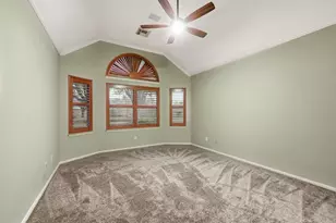 9310 Stone Post Cir, Houston, TX 77064 - Photo 15