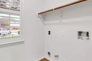 9310 Stone Post Cir, Houston, TX 77064 - Photo 23