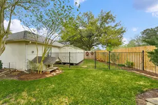 9310 Stone Post Cir, Houston, TX 77064 - Photo 41