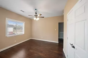 2438 Ripplewood Dr, Conroe, TX 77384 - Photo 15