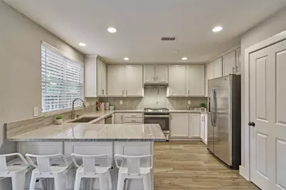 38 E Gaslight Place, The Woodlands, TX 77382 - Photo 7