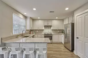 38 E Gaslight Pl, The Woodlands, TX 77382 - Photo 7