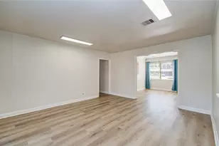 5926 Ettrick Dr, Houston, TX 77035 - Photo 21