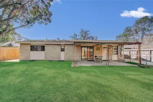 5926 Ettrick Dr, Houston, TX 77035 - Photo 35