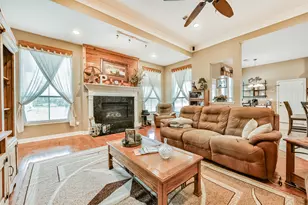 15403 Devin Ln, Crosby, TX 77532 - Photo 11