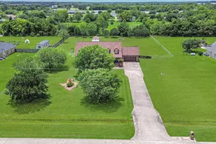 15403 Devin Ln, Crosby, TX 77532 - Photo 3