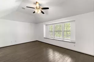 39 W Tallowberry Dr, The Woodlands, TX 77381 - Photo 13