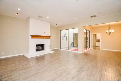 4 Bayou Pointe Drive, Houston, TX 77063 - Photo 7