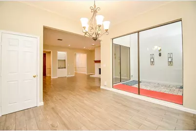 4 Bayou Pointe Drive, Houston, TX 77063 - Photo 17