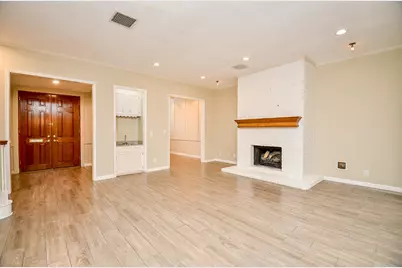 4 Bayou Pointe Drive, Houston, TX 77063 - Photo 9